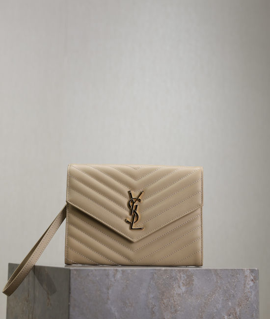 Yves Saint Laurent YSL Le Cassandre V-Line Clutch 617662
