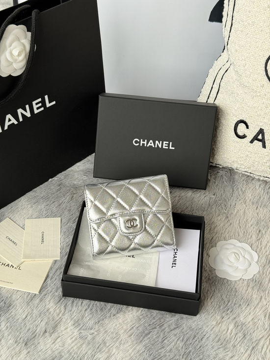 Chanel CF Short Trifold Lambskin Wallet 6 Card Slots 82288