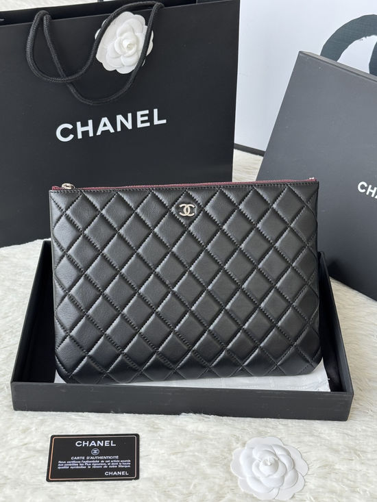 Chanel Quilted Lambskin Clutch Bag 9845-1