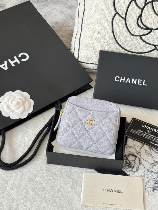 Chanel Caviar Card Holder Cowhide Gold Buckle AP2111