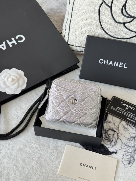 Chanel Caviar Calfskin Gold Buckle Card Holder AP2111