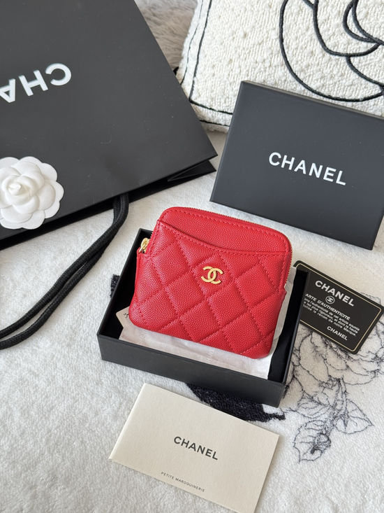 Chanel Caviar Calfskin Gold Buckle Card Holder AP2111
