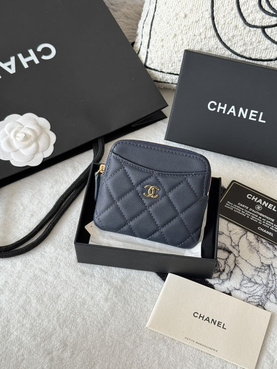 Chanel Caviar Calfskin Gold Buckle Card Holder AP2111