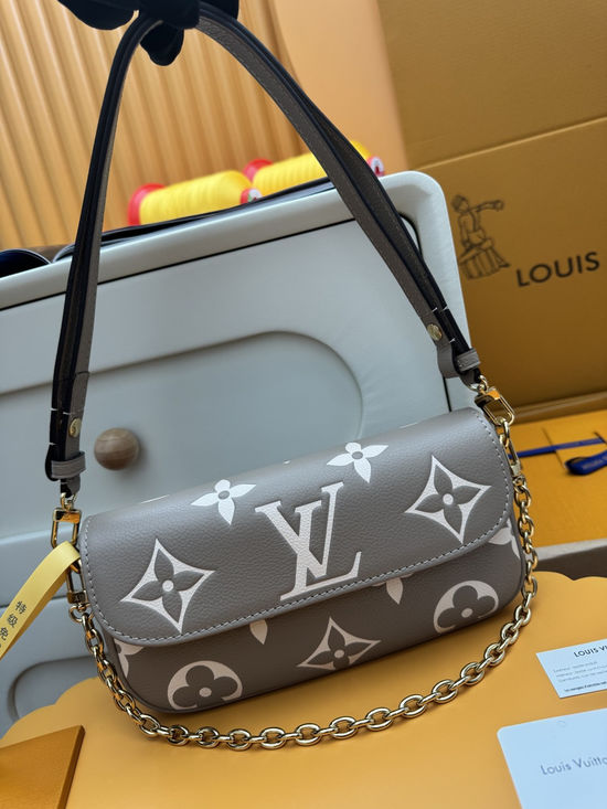 Louis Vuitton Wallet On Chain Ivy Handbag M82211