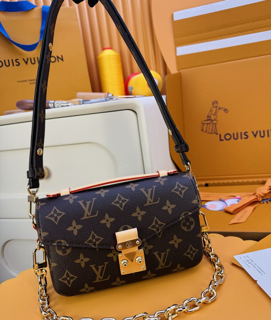 Louis Vuitton LV Pochette Metis East West Bag 10363