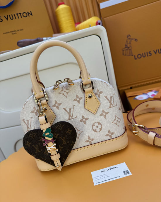 Louis Vuitton Alma Handbag M25529