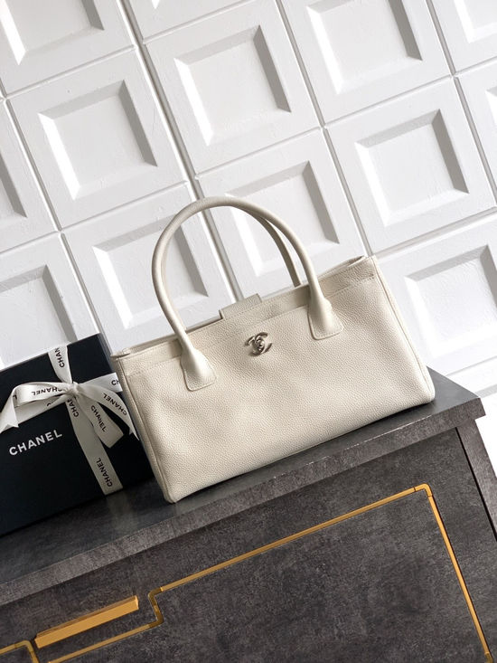 Chanel Cerf Caviar Leather Tote Bag AS6055
