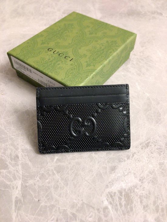 Gucci Embossed Leather Large Capacity Card Holder 625564