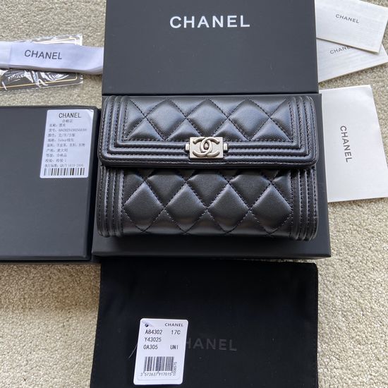Chanel Lambskin Wallet Silver Hardware A84302
