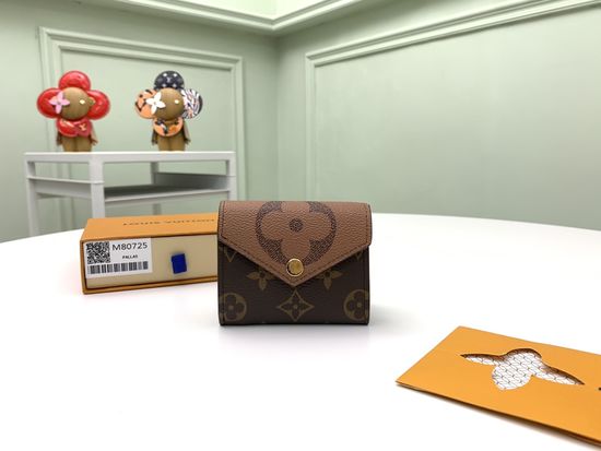 Louis Vuitton Zoe Wallet Monogram Canvas M80725
