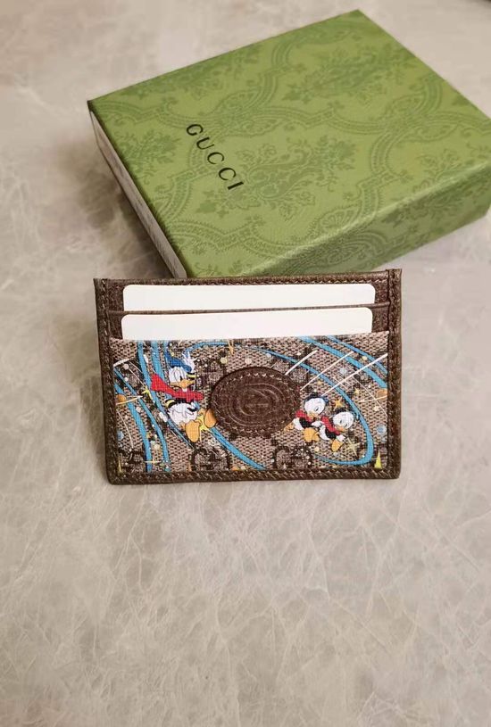 Gucci Epilogue Donald Duck Leather Card Holder 647942