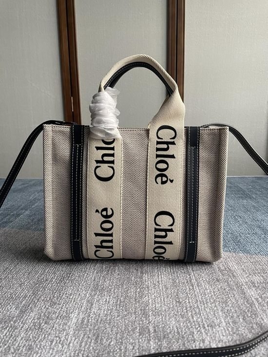 Chloe Woody Small Tote With Shoulder Strap 6051