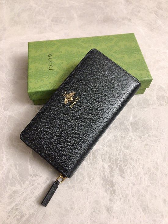 Gucci Bee Logo Leather Zip Wallet 523667