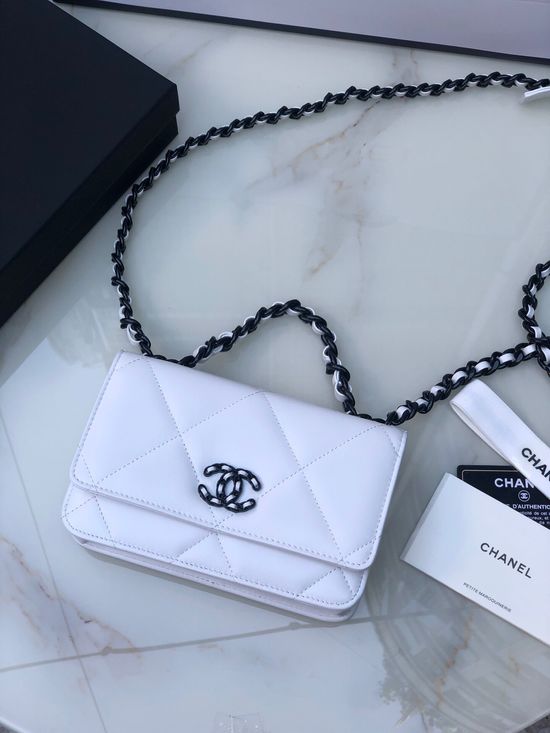 Chanel Classic Cowhide Flap Bag 0957