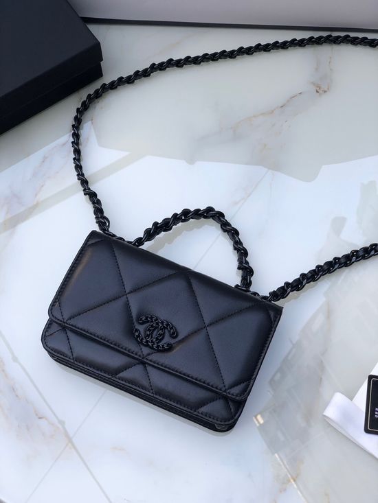 Chanel Classic Cowhide Flap Bag 0957