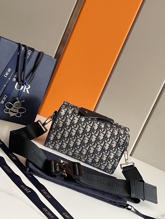 Christian Dior Dio Lingot 50 Fabric Handbag 93335