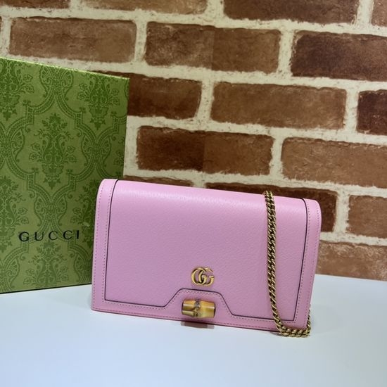 Gucci Chain Bag Pink Leather Crossbody Bag 696817