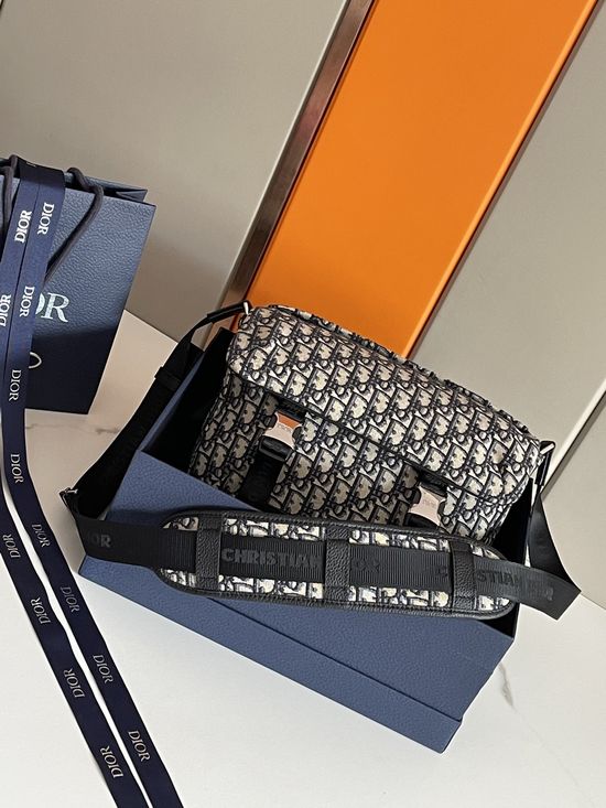 Christian Dior Explorer Oblique Jacquard Messenger Bag 93353