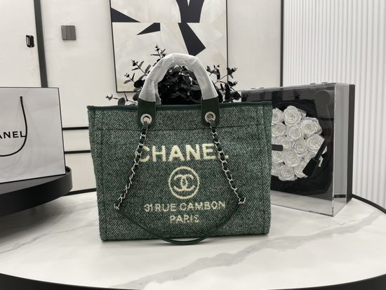 Chanel Beach Bag Large Capacity Canvas Tote 66941
