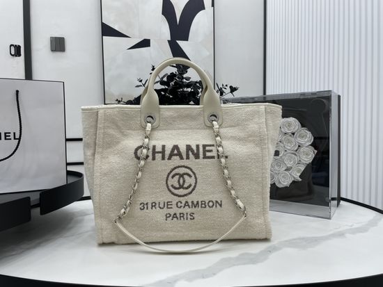 Chanel Beach Bag Large Capacity Canvas Tote 66941
