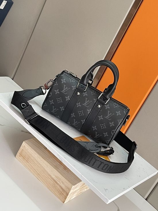 Louis Vuitton Keepall 25 Travel Handbag M46271