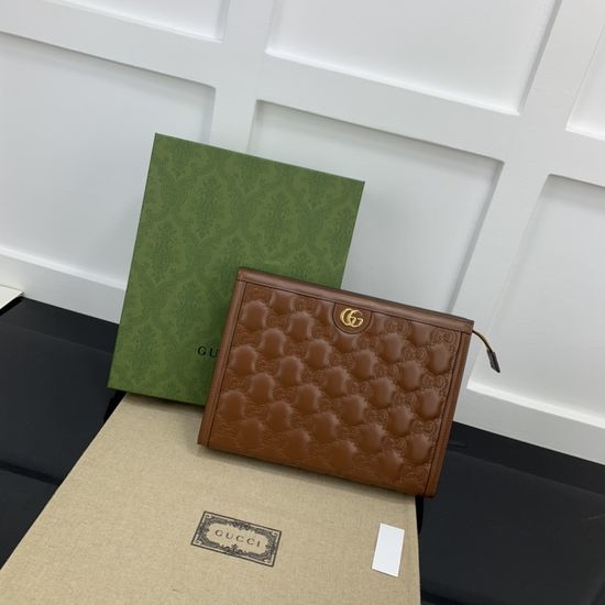 Gucci GG Matelasse Large Pouch 723780