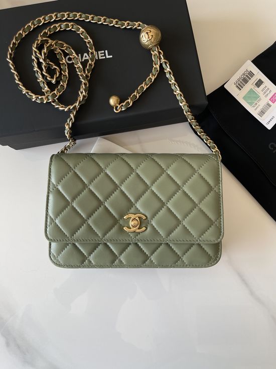 Chanel Classic Lambskin Flap Bag AP1450