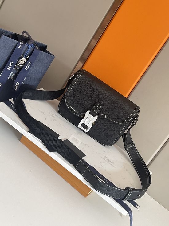 Christian Dior Saddle Messenger Bag with Aluminum Buckle 93362