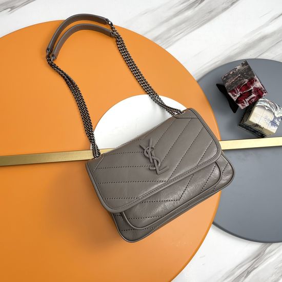 Yves Saint Laurent Niki Crinkled Leather Handbag 533037