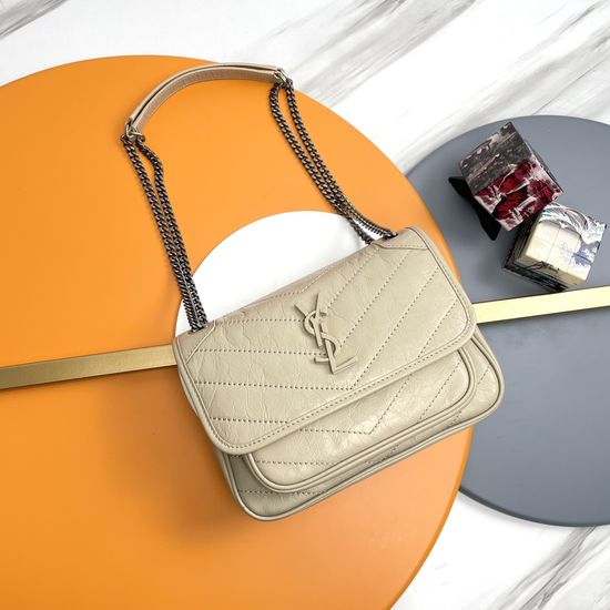 Yves Saint Laurent Niki Crinkled Leather Handbag 533037