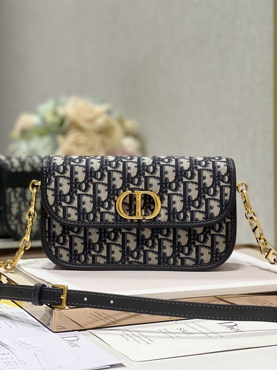 Christian Dior 30 Montaigne Avenue Handbag 9260