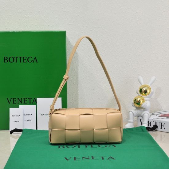 Bottega Veneta Woven Shoulder Bag 9305