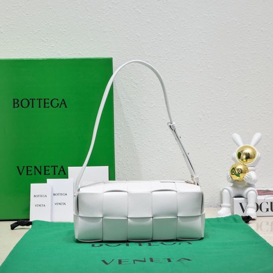 Bottega Veneta Woven Shoulder Bag Classic Design 9305