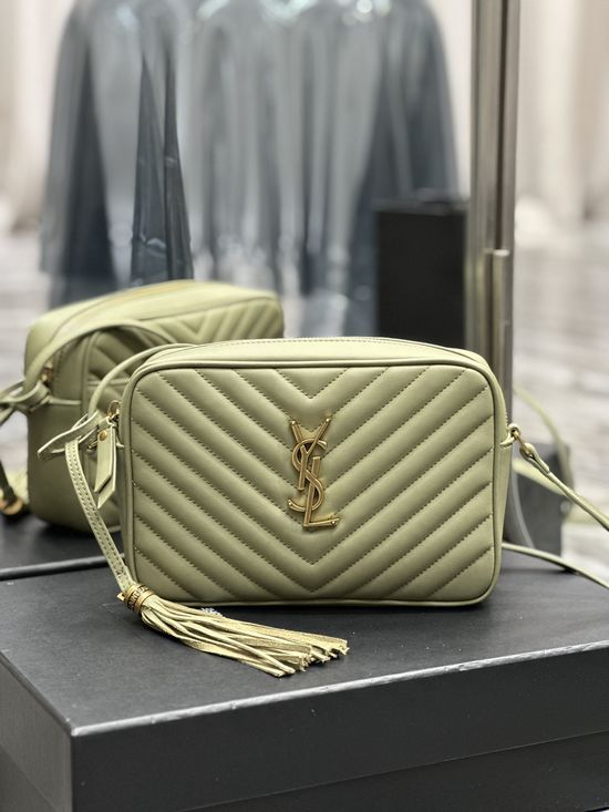 Yves Saint Laurent Lou Leather Camera Bag 520534-1