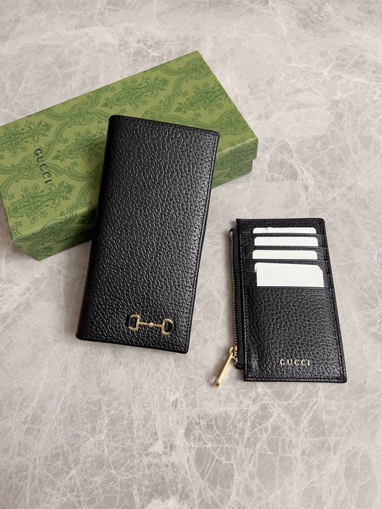 Gucci GG Marmont Leather Card Holder Wallet 746038