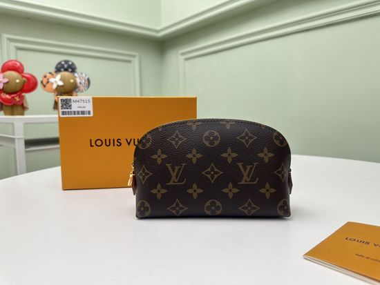 Louis Vuitton Small Monogram Cosmetic Pouch M47515