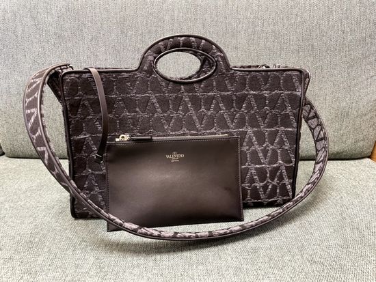 Valentino V Logo Tote Bag with Removable Pouch 16799