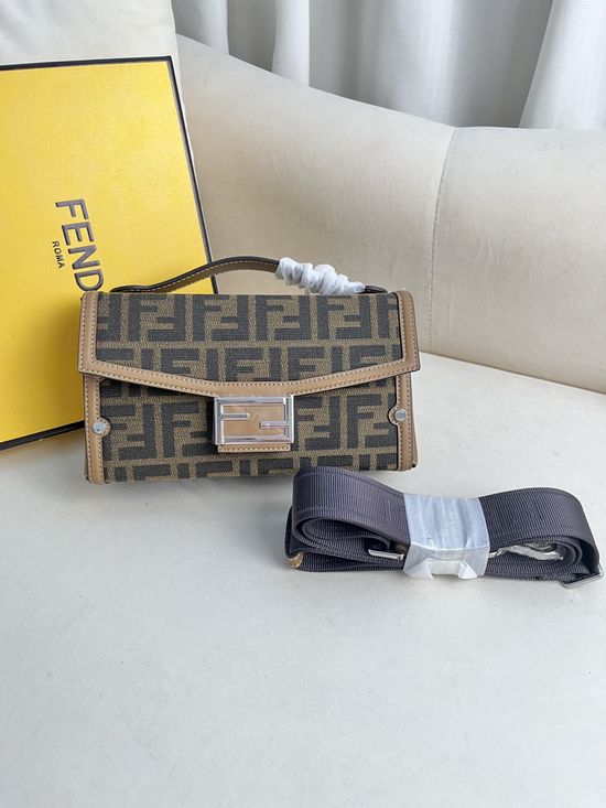 Fendi FF Vintage Box Versatile Crossbody Bag 8036