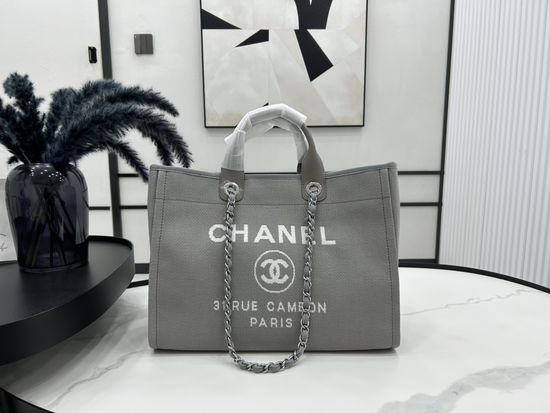 Chanel Classic Beach Bag Timeless Design for Journeys 66941