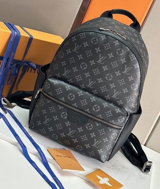 Louis Vuitton LV Discovery Small Backpack M22558