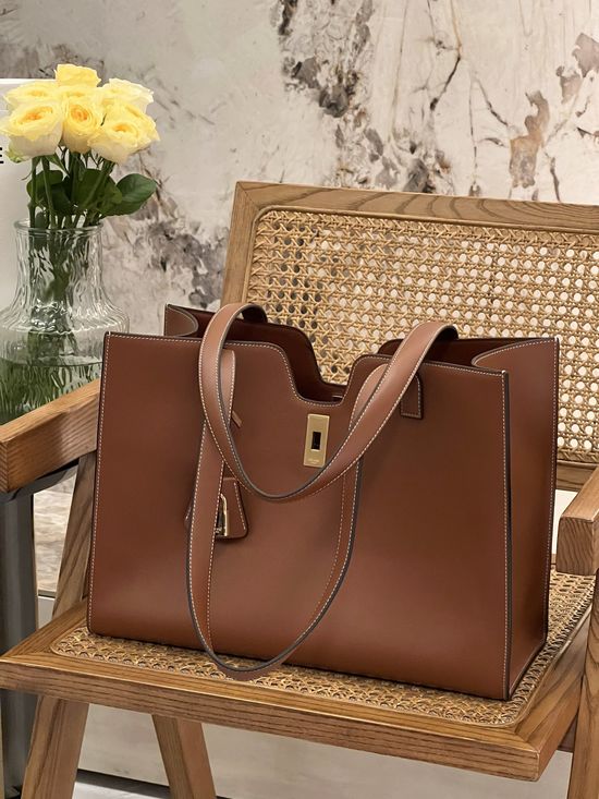Celine Cabas 16 Large Tote Bag 112583