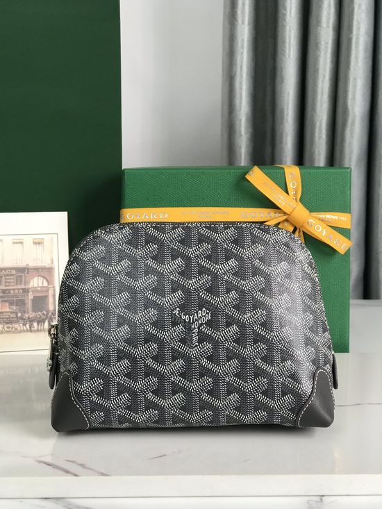 Goyard Vendome Pouch Shell Shaped Cosmetic Bag 020232