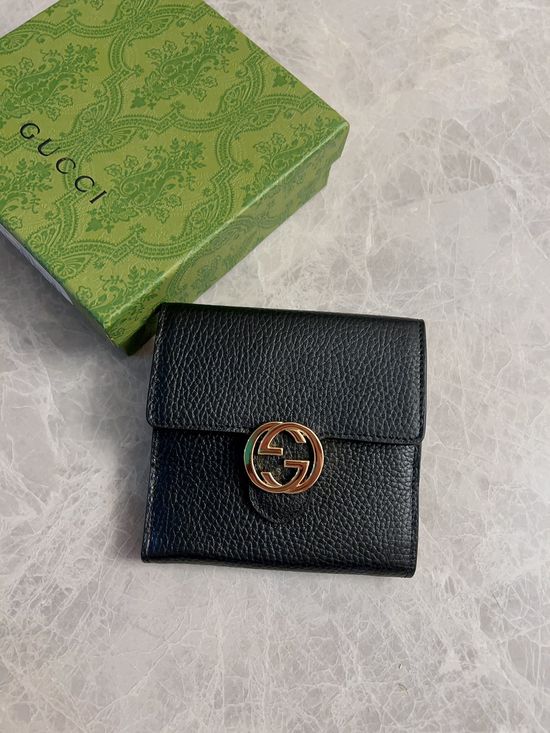 Gucci Embossed Wallet Grained Leather 615525