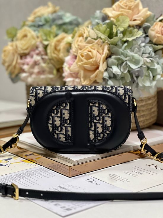 Christian Dior CD Signature Shoulder Bag 9088