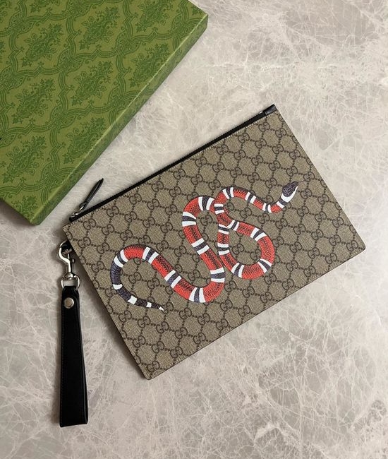 Gucci Tiger Print Clutch Bag 473904
