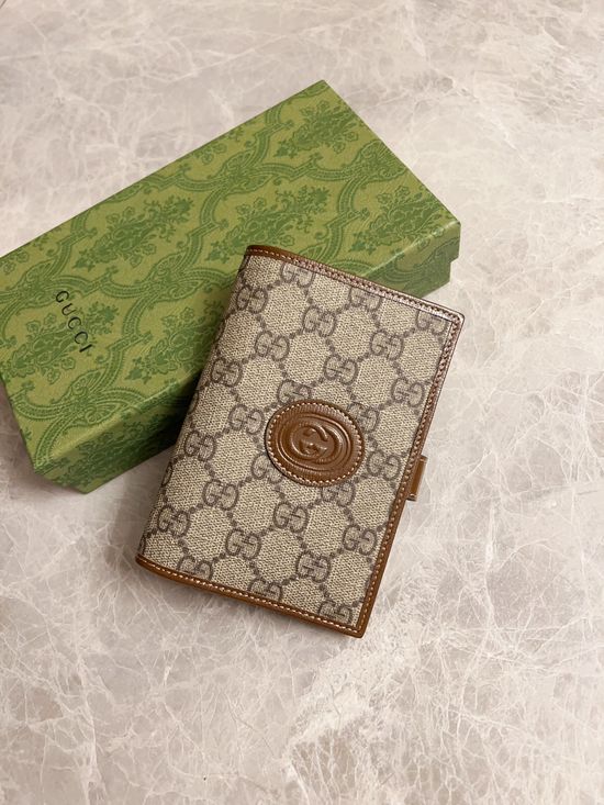 Gucci Passport Holder Brown PVC 724562