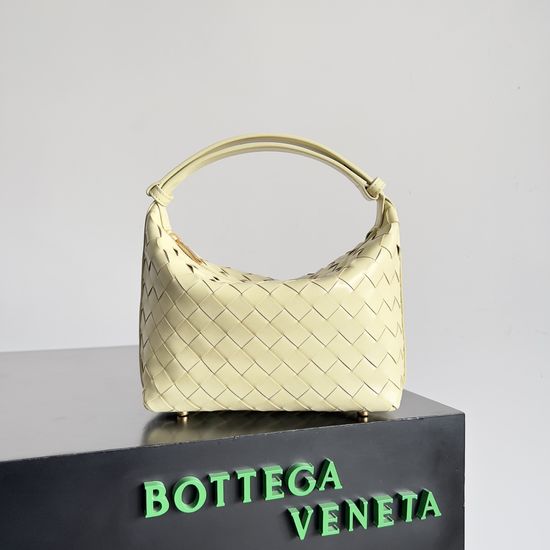 Bottega Veneta Intrecciato Nappa Leather Lunch Bag 754443