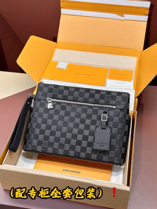Louis Vuitton Takeoff Zippered Damier Infini Handbag N40504