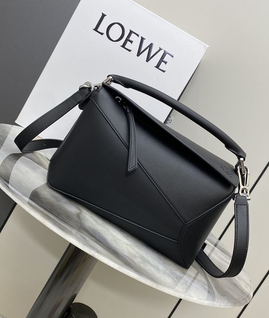 Loewe Puzzle Smooth Leather Handbag 9311
