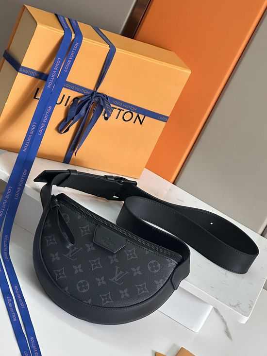 Louis Vuitton Moon Crossbody Handbag M23835